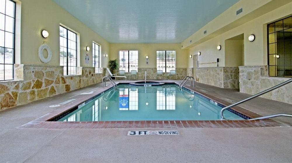 Quality Inn & Suites - Glen Rose Extérieur photo