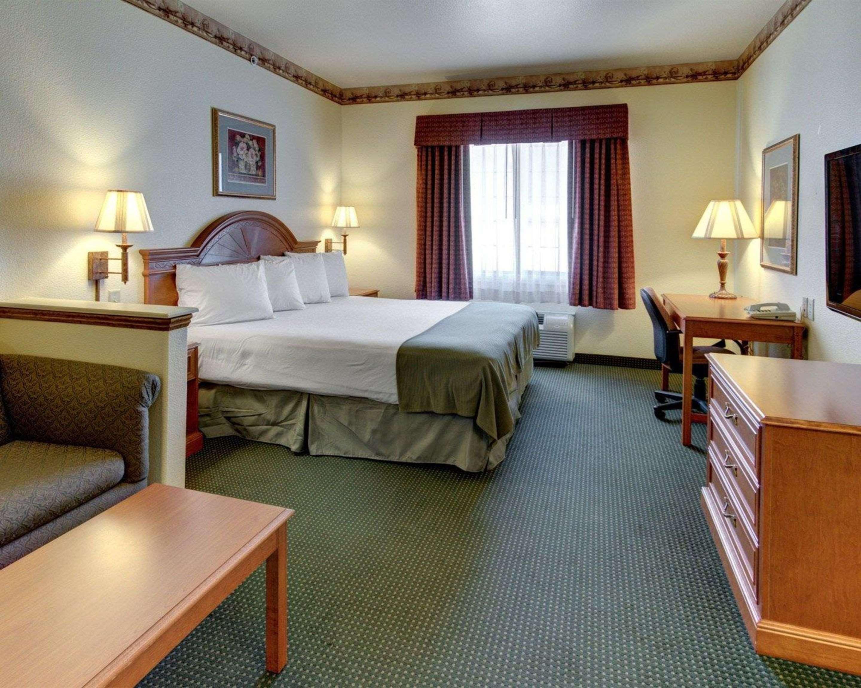 Quality Inn & Suites - Glen Rose Extérieur photo